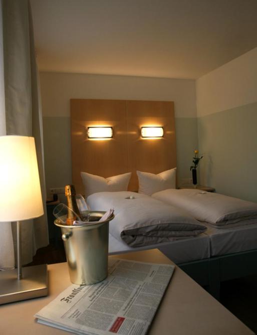 Goldener Adler Hotel Sulzheim  Room photo