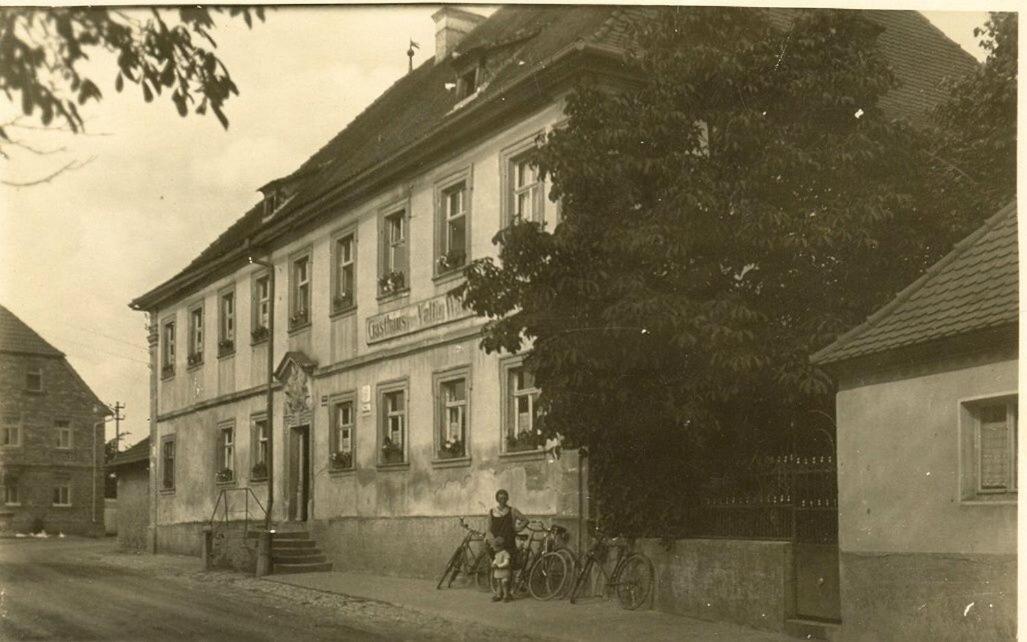 Goldener Adler Hotel Sulzheim  Exterior photo